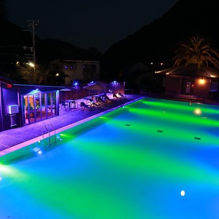 ホテル Amis Droles 河津町 エクステリア 写真